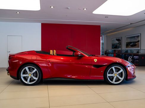 Used 2022 Ferrari Portofino M RWD image 7
