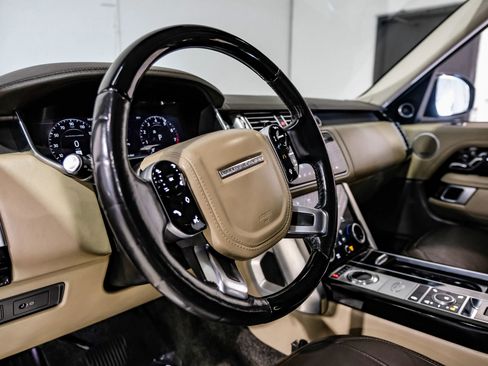 Used 2018 Land Rover Range Rover Long Wheelbase Supercharged image 22