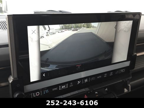Used 2025 GMC Hummer EV 3X AWD/4WD image 28