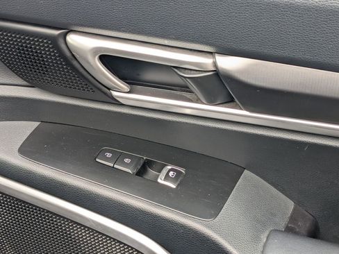 Used 2025 Kia Telluride S image 33