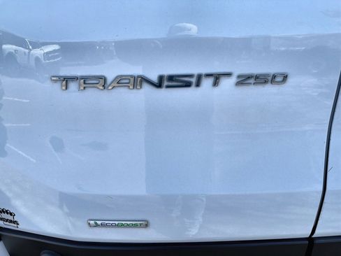 Used 2019 Ford Transit 250 148 Medium Roof image 16