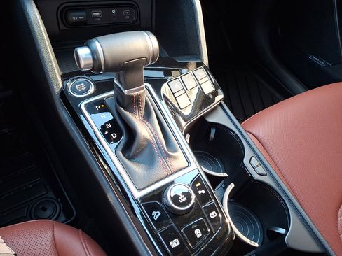 Used 2024 Kia Sportage SX image 18