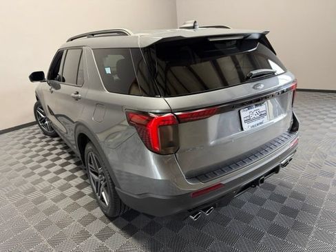 Used 2025 Ford Explorer ST w/ Sun And Sound Package AWD/4WD image 9