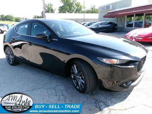 Used 2023 MAZDA MAZDA3 s FWD image 8
