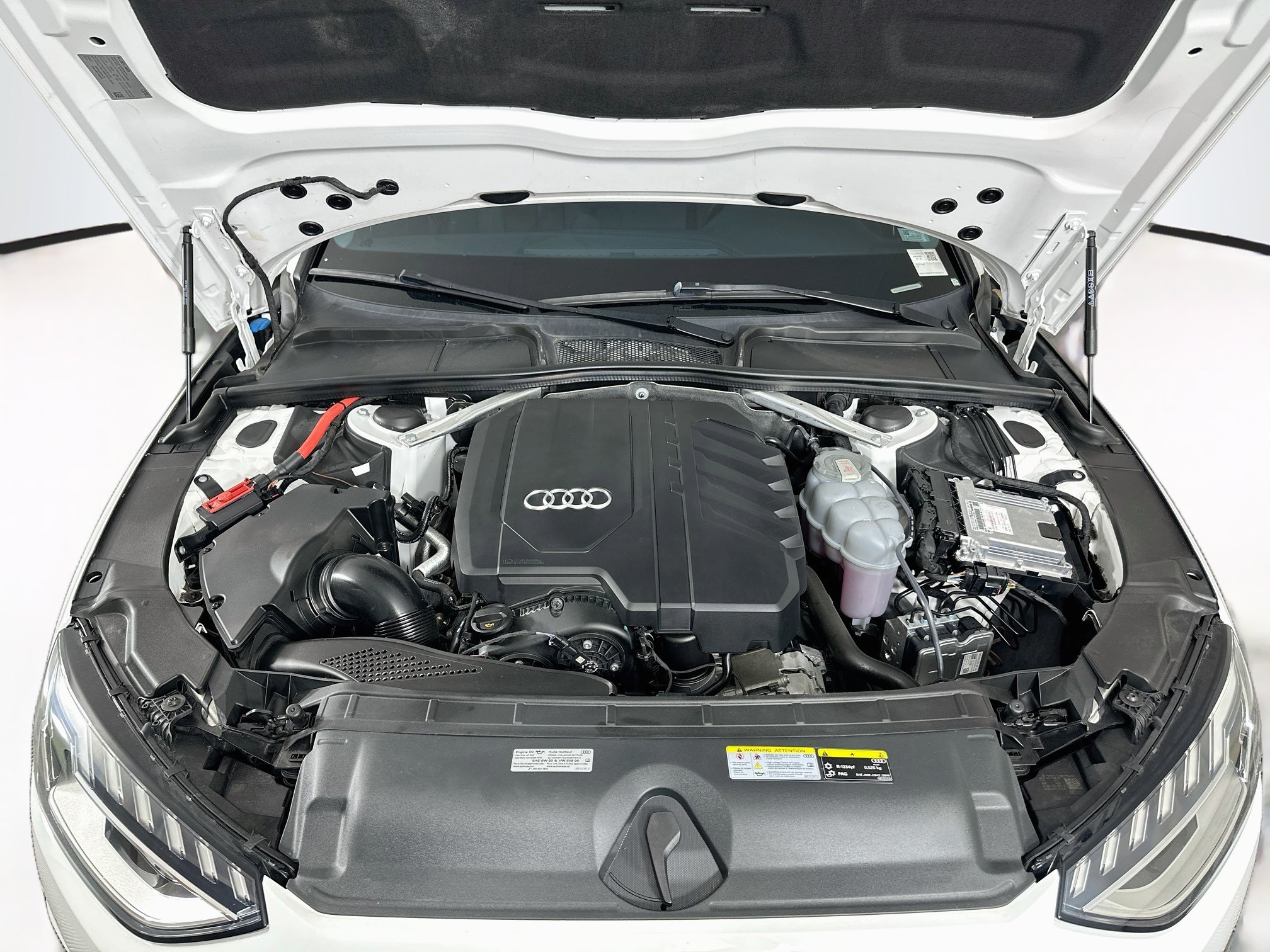 Used 2023 Audi A4 2.0T Premium w/ Convenience Package AWD/4WD image 33