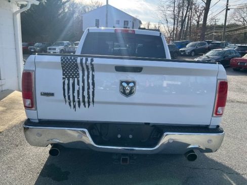 Used 2017 RAM 1500 Laramie w/ Convenience Group image 8