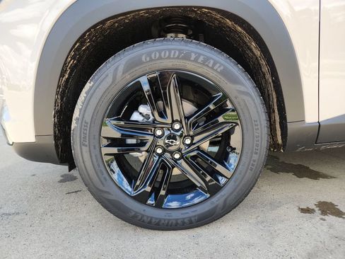 New 2026 Chevrolet Trax ACTIV w/ Driver Confidence Package FWD image 27
