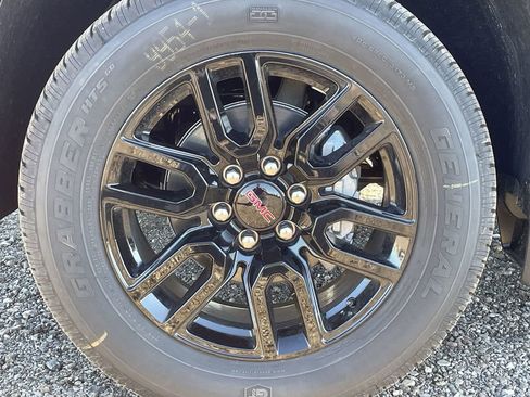 New 2026 GMC Sierra 1500 Elevation AWD/4WD image 32