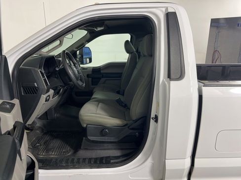 Used 2020 Ford F250 XL w/ Power Equipment Group image 20