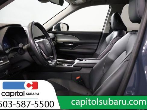 Used 2024 Toyota Grand Highlander XLE image 13