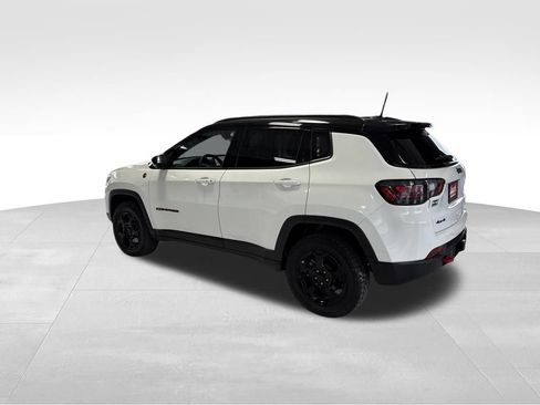 Used 2024 Jeep Compass Trailhawk w/ Trailhawk Elite Group AWD/4WD image 4