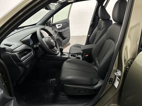 New 2025 Subaru Forester Limited image 17