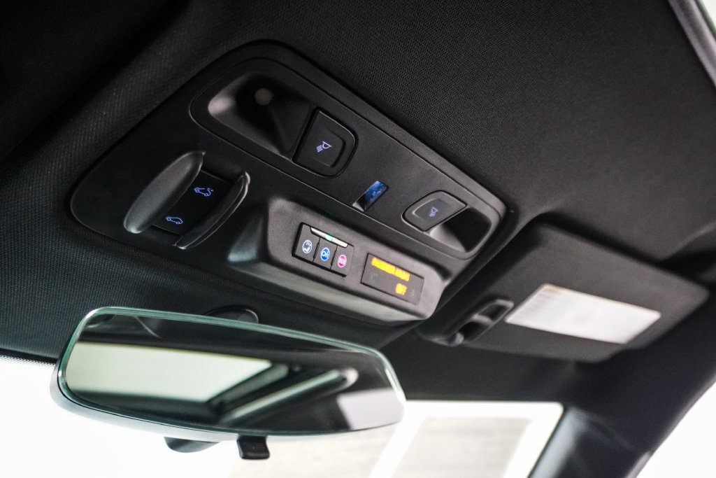 Used 2023 Chevrolet Camaro SS RWD image 23
