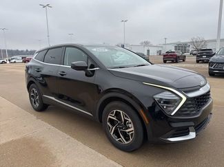 Used 2025 Kia Sportage LX video 1