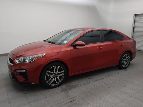 Used 2019 Kia Forte S image 2