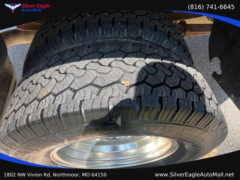 Used 2005 Ford F350 King Ranch AWD/4WD image 9
