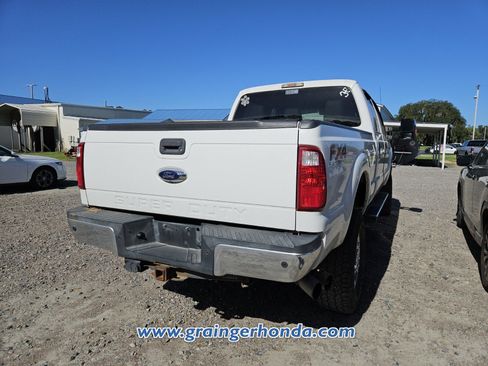 Used 2015 Ford F250 XLT w/ XLT Premium Package AWD/4WD image 7