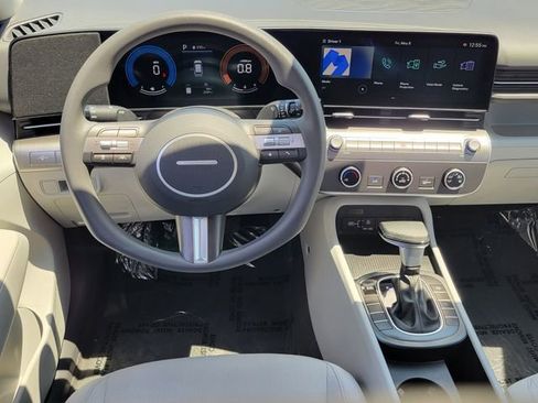 Certified 2026 Hyundai Kona SE FWD image 6