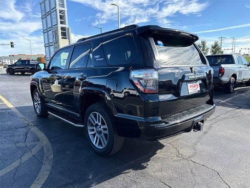 Used 2022 Toyota 4Runner TRD Sport w/ Technology Package image 8