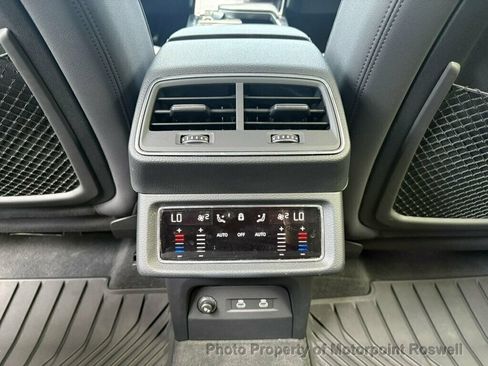 Used 2022 Audi e-tron Premium w/ Convenience Plus Package AWD/4WD image 30