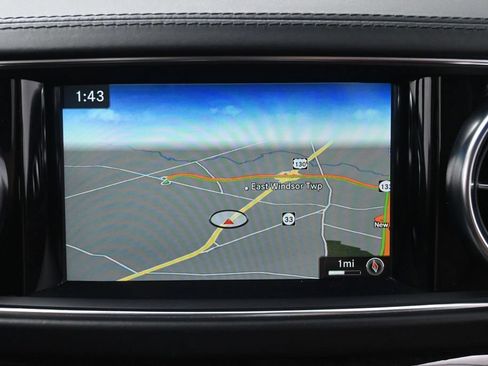 Used 2018 Mercedes-Benz SL 550 image 28