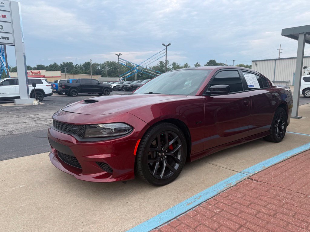 Used 2023 Dodge Charger R/T w/ Blacktop Package RWD image 3