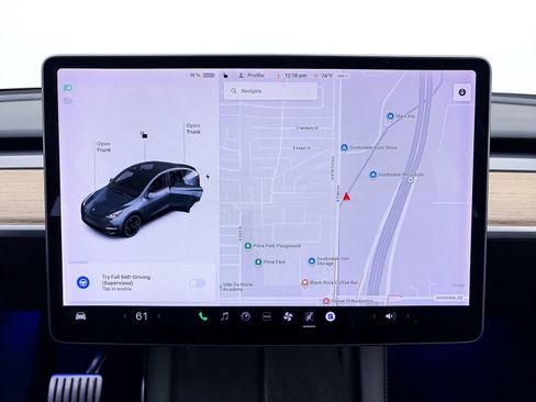 Used 2021 Tesla Model Y Performance image 4