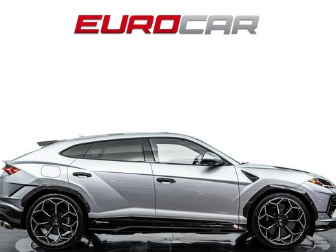Used 2024 Lamborghini Urus Performante AWD/4WD image 6
