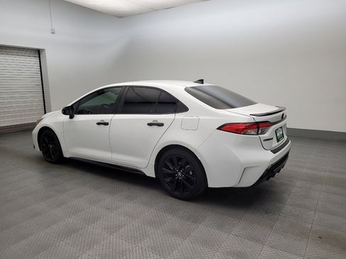 Used 2022 Toyota Corolla SE FWD image 3