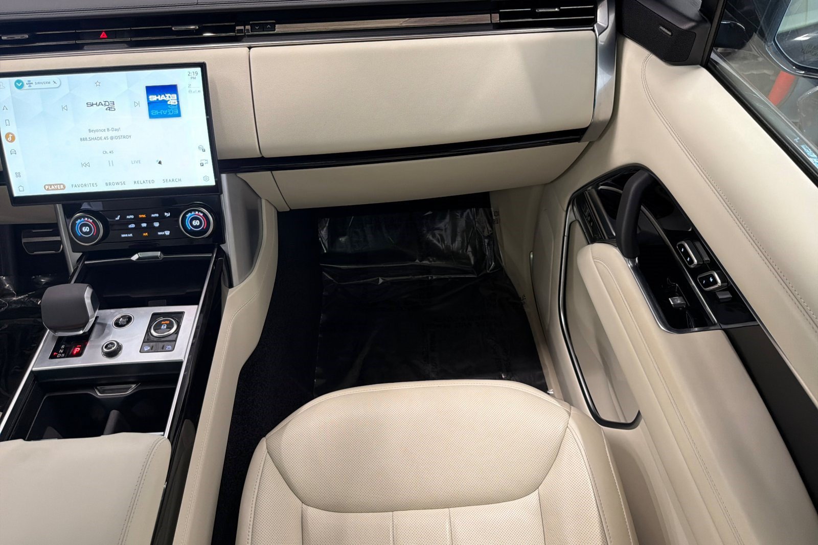 Certified 2023 Land Rover Range Rover SE AWD/4WD image 31