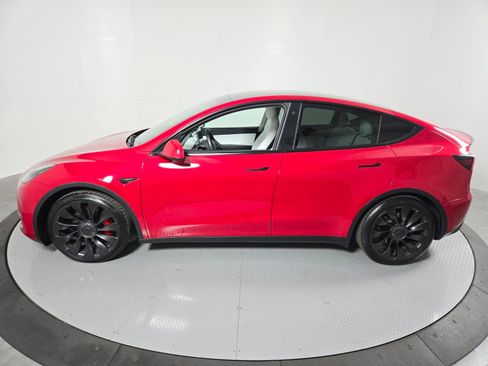Used 2022 Tesla Model Y Performance AWD/4WD image 33