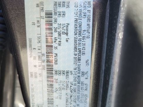 Used 2018 Ford Focus Titanium FWD image 30