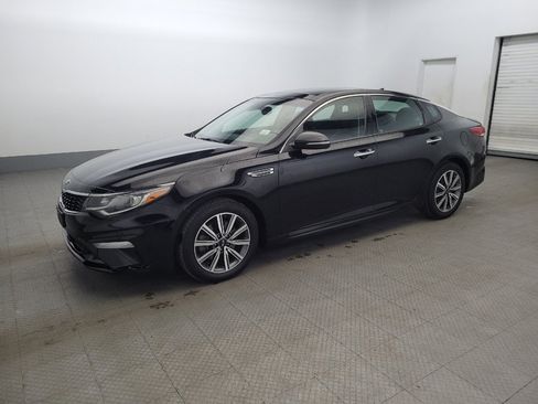 Used 2020 Kia Optima Premium image 2