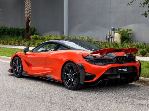 Used 2021 McLaren 765LT RWD image 26