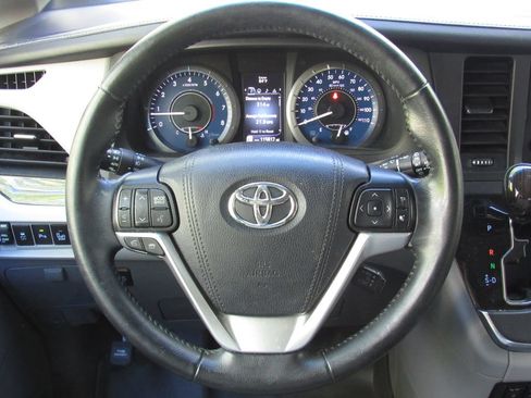 Used 2015 Toyota Sienna XLE w/ XLE Navigation Package AWD/4WD image 26