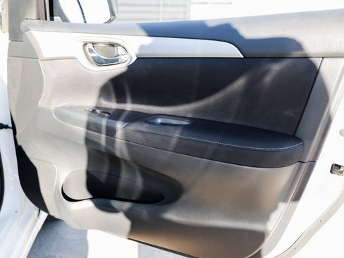 Used 2014 Nissan Sentra SV w/ SV Driver Package image 27