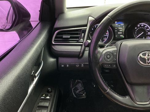 Used 2021 Toyota Camry SE FWD image 31