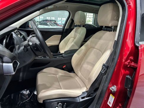 Used 2020 Jaguar F-PACE Premium AWD/4WD image 5