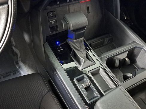 Used 2025 Toyota Tundra SR image 31