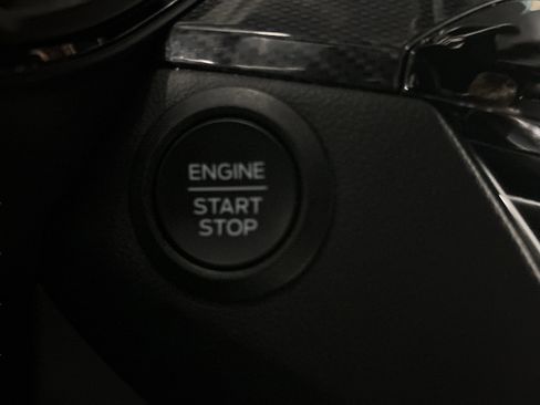 Used 2024 Ford Escape ST-Line AWD/4WD image 16