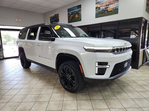 New 2026 Jeep Grand Wagoneer L Summit image 3