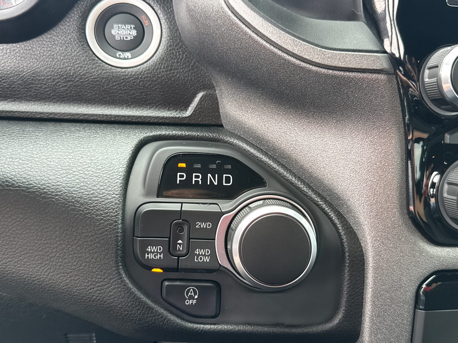 Used 2025 RAM 1500 Tradesman w/ Night Edition AWD/4WD image 13
