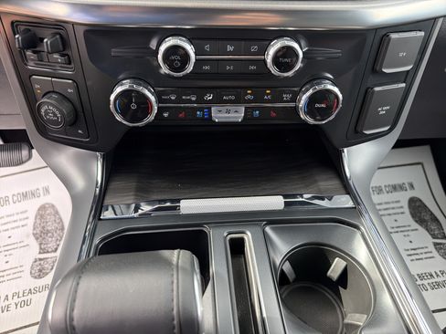 Used 2024 Ford F150 Lariat w/ FX4 Off-Road Package AWD/4WD image 23