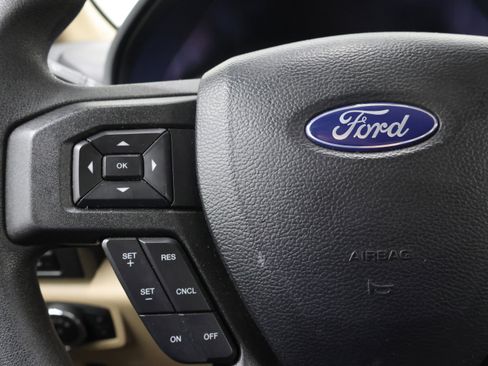 Used 2020 Ford F350 XLT w/ XLT Premium Package image 15