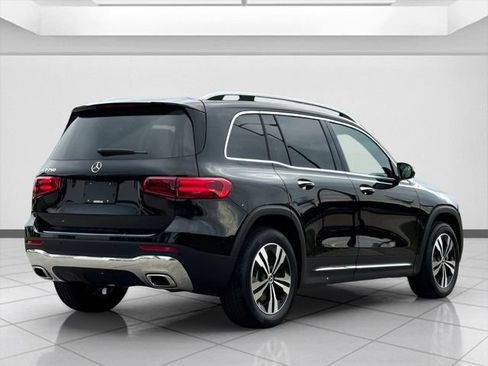 Certified 2025 Mercedes-Benz GLB 250 image 3