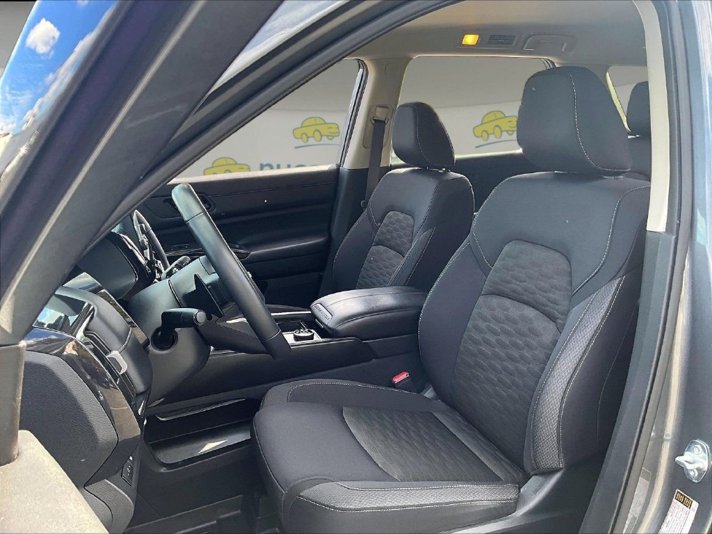 Used 2024 Nissan Pathfinder SV w/ Black Appearance Package AWD/4WD image 10