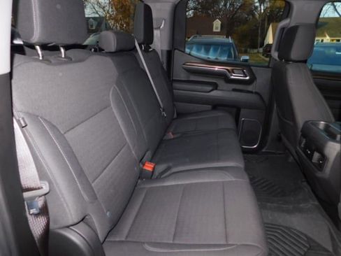 Used 2024 Chevrolet Silverado 1500 LT Trail Boss w/ Protection Package AWD/4WD image 12
