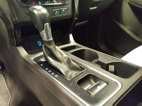 Used 2017 Ford Escape Titanium FWD image 26
