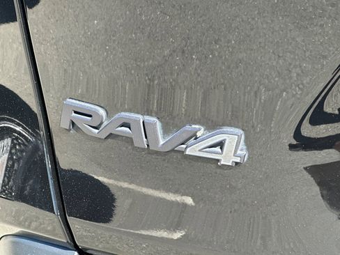 Used 2021 Toyota RAV4 TRD Off-Road w/ TRD Off-Road Weather Package AWD/4WD image 21