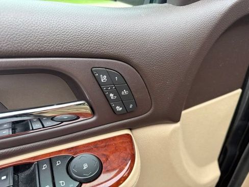 Used 2013 GMC Yukon SLT w/ SLT-2 Equipment Package RWD image 12